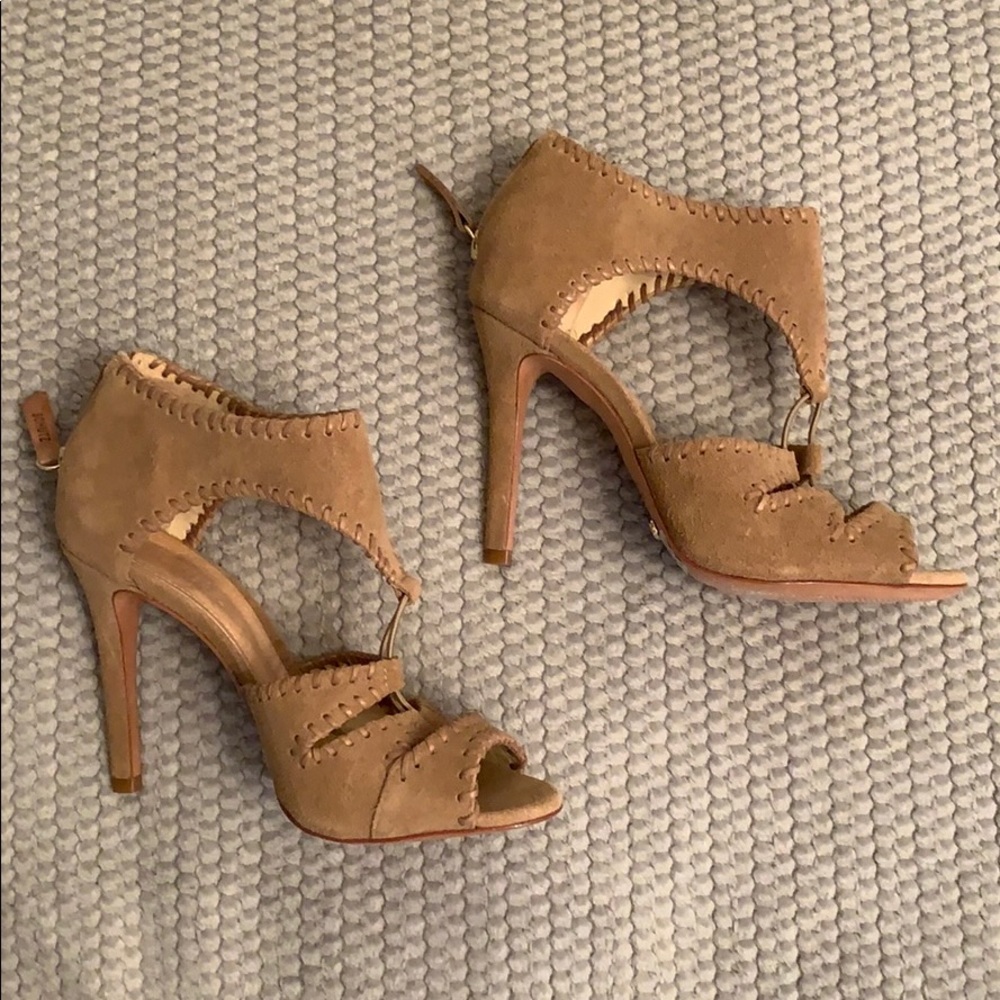 Schutz tan heels size 6.5. Nwt